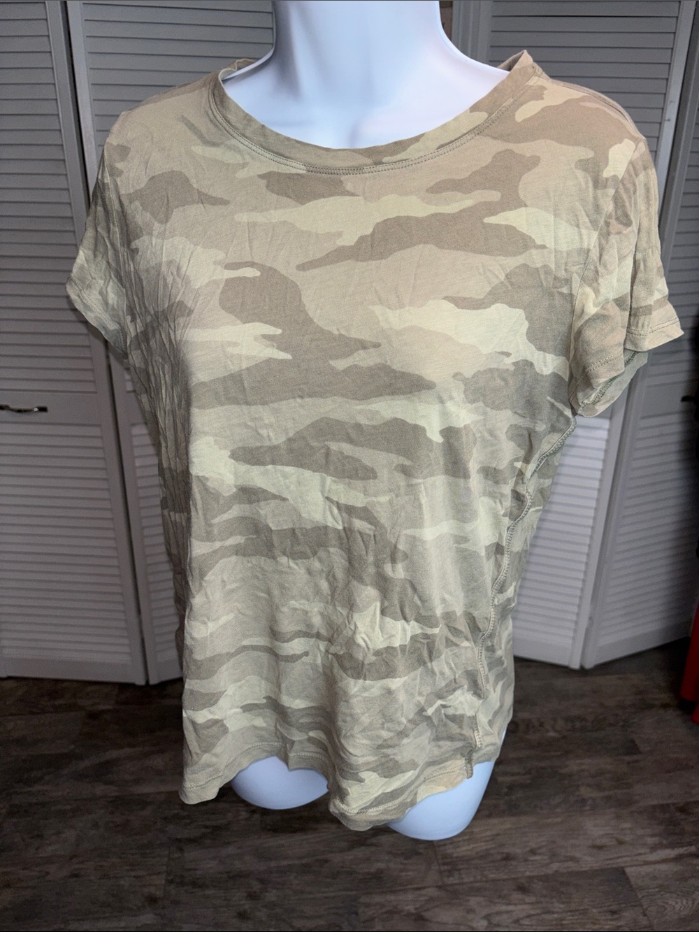 Athleta Women's Camouflage Crewneck Tee - Army Green Camo